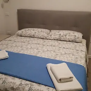 https://la-casa-di-varda.hotelinveneto.com
