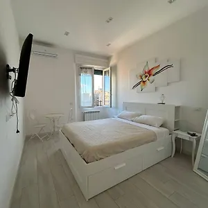 https://vanilla-rooms.in-sardinia.net